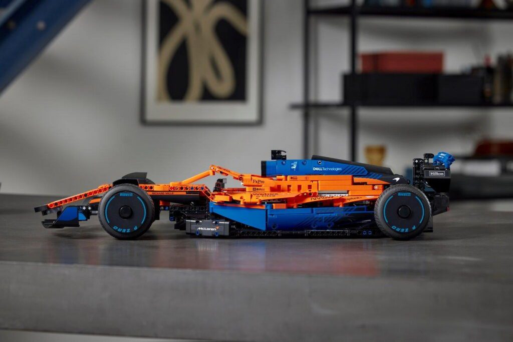 Lego McLaren F1 photo 1